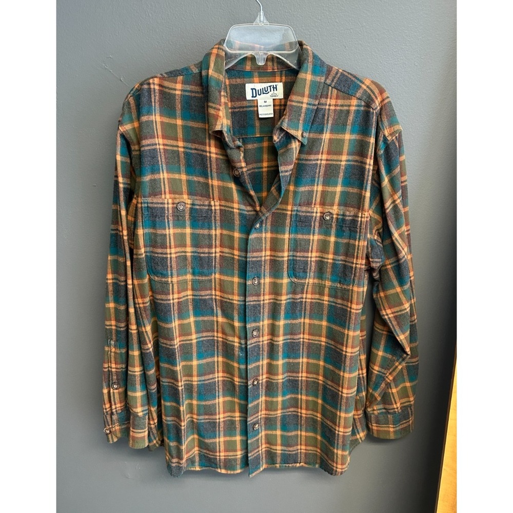 Duluth Trading Co Mens M Flannel Shirt Long Sleeve Plaid Relaxed Fit Button‎ Up